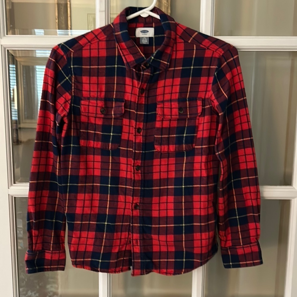 Red and navy plaid size 10–12 Old Navy shirt